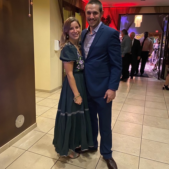 Meet your Posher, Jessica PS ALWAYS up for a great TRADE - Picture 13 of 16